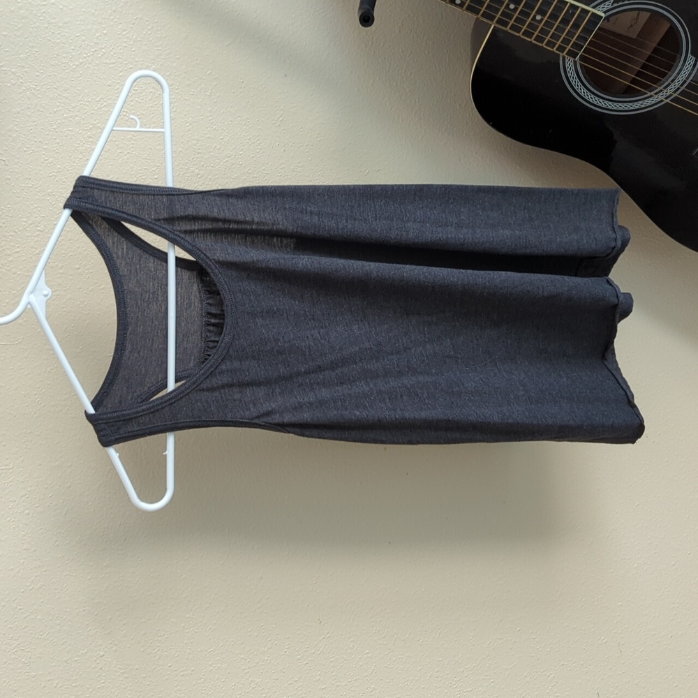 Grey tank top